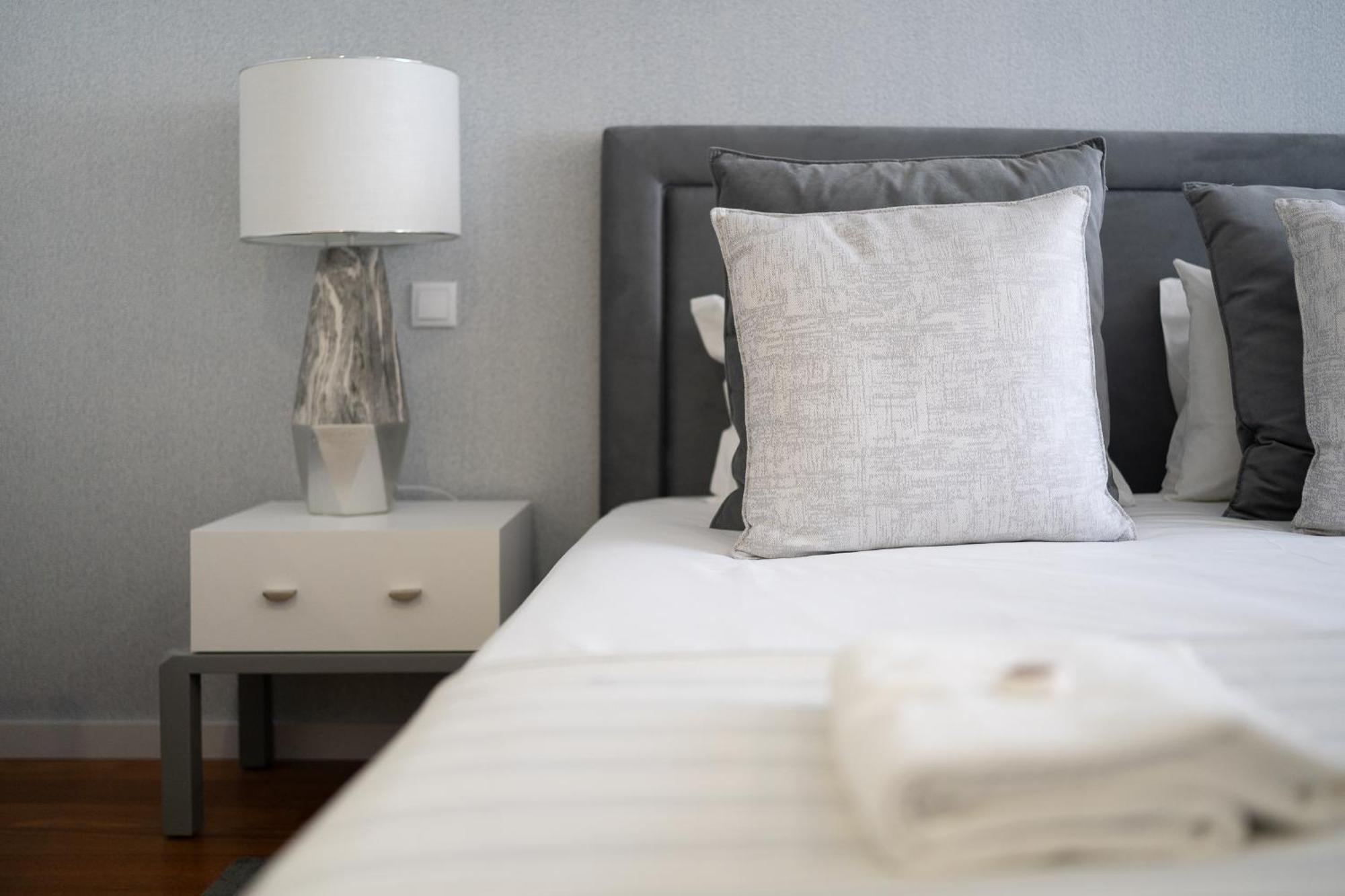 Porto & Douro Vista Apartments By Inviting Valbom  Екстериор снимка