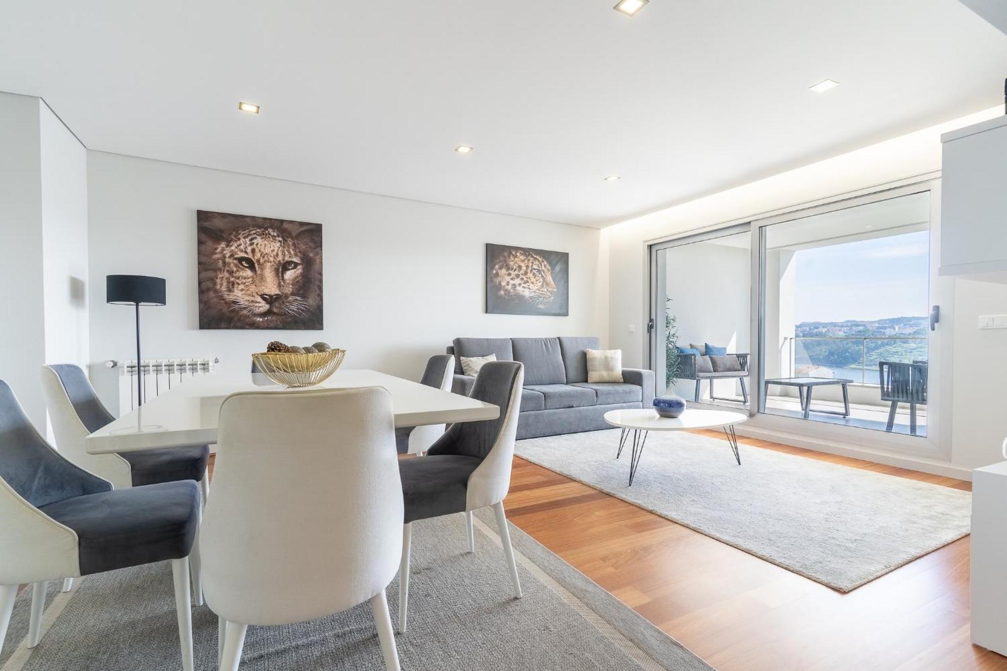 Porto & Douro Vista Apartments By Inviting Valbom  Екстериор снимка